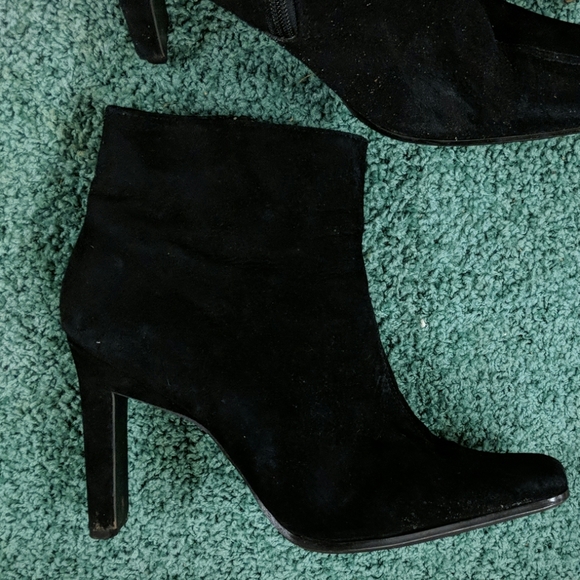 zip up heeled boots